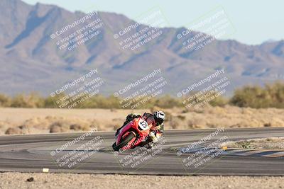 media/Dec-07-2025-CVMA (Sun) [[3e7d2de5dc]]/Race 16-Formula Middleweight/